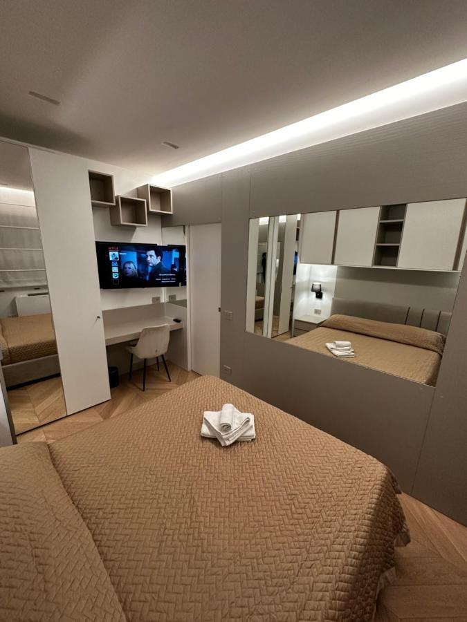 Apartament Bilocale Luxury A 50 Mt Dalla Stazione Di Milano Zewnętrze zdjęcie
