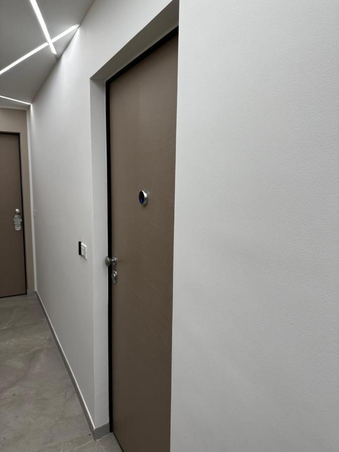 Apartament Bilocale Luxury A 50 Mt Dalla Stazione Di Milano Zewnętrze zdjęcie