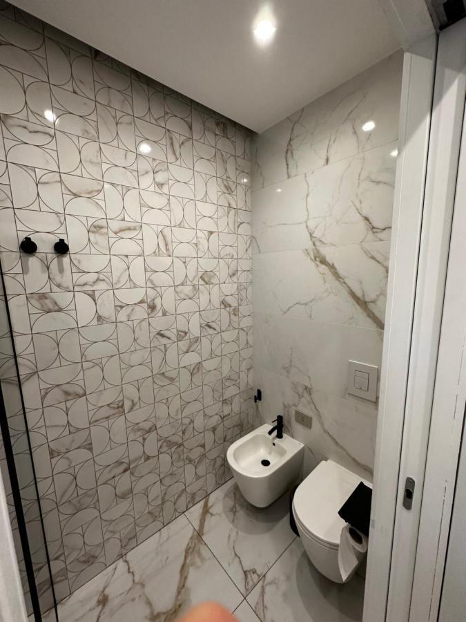 Apartament Bilocale Luxury A 50 Mt Dalla Stazione Di Milano Zewnętrze zdjęcie